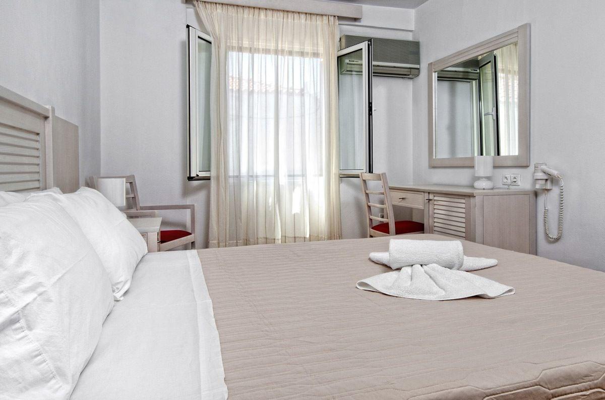 Kerkis Bay Hotel Marathokampos Ngoại thất bức ảnh
